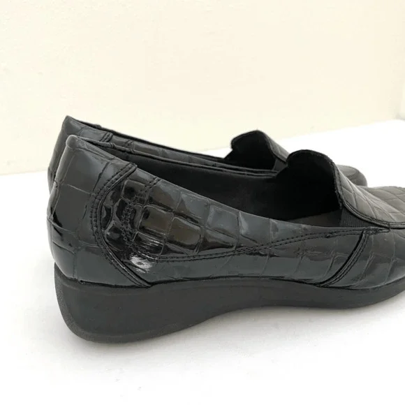 Clarks Gael Angora Black Croc Patent Leather Loafers Women’s 7.5 - Picture 5 of 10